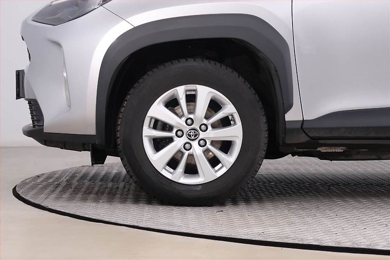Toyota Yaris Cross (2022) Comfort 1.5 VVT-i - fotka 14 z 17