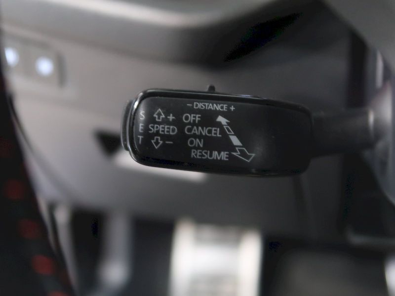 Škoda Octavia (2020) RS 180KW DSG CANTON TAŽNÉ - fotka 26 z 31