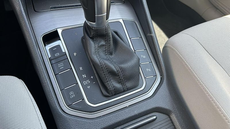 Volkswagen Golf Sportsvan (2017) 1,2 81KW AUTOMAT COMFORTLINE - fotka 13 z 18