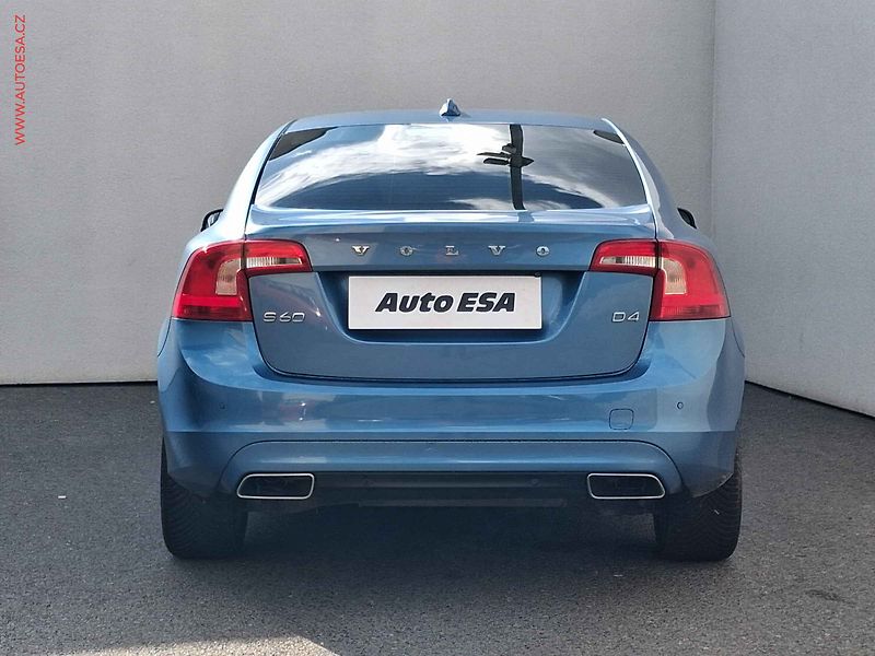 Volvo S60 (2015) 2.0 D4, ČR, servis.kniha, AT - fotka 5 z 18