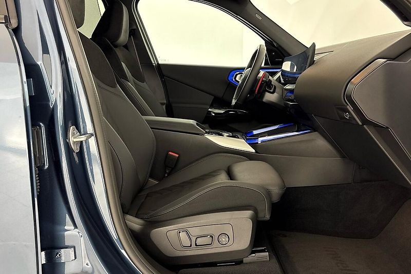 BMW X3 M50 xDrive - fotka 13 z 26
