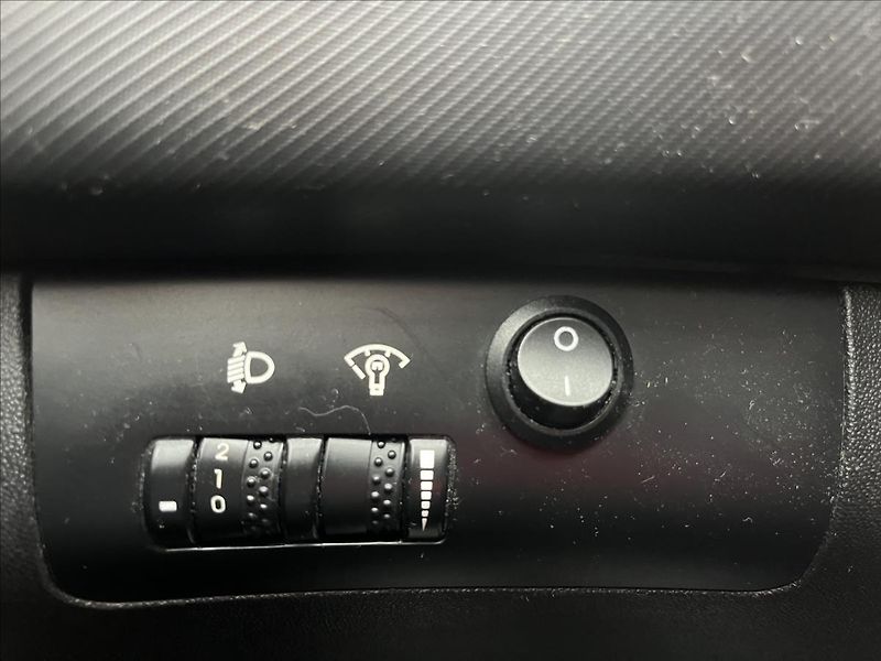 Kia Ceed 1,6 CRDi 16V KLIMA ALU SERVIS - fotka 22 z 29