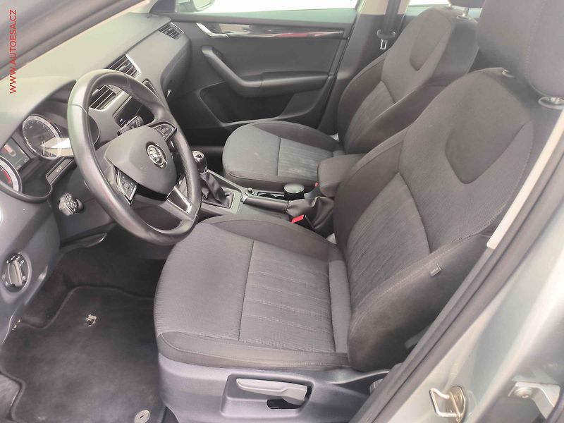 Škoda Octavia (2020) 1.6TDi, 2.maj,ČR, Style, LED - fotka 9 z 21