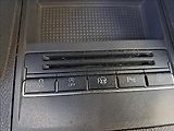 Volkswagen Touran 1,6 TDI Comfortline - náhled 26