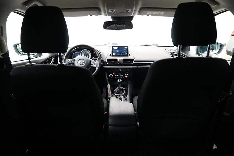 Mazda 3 - fotka 27 z 29