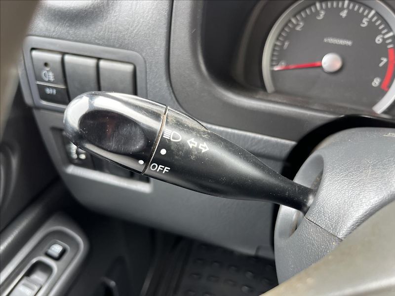 Suzuki Jimny 1,3 i RANGER 4x4 SERVIS TAŽNÉ - fotka 19 z 32