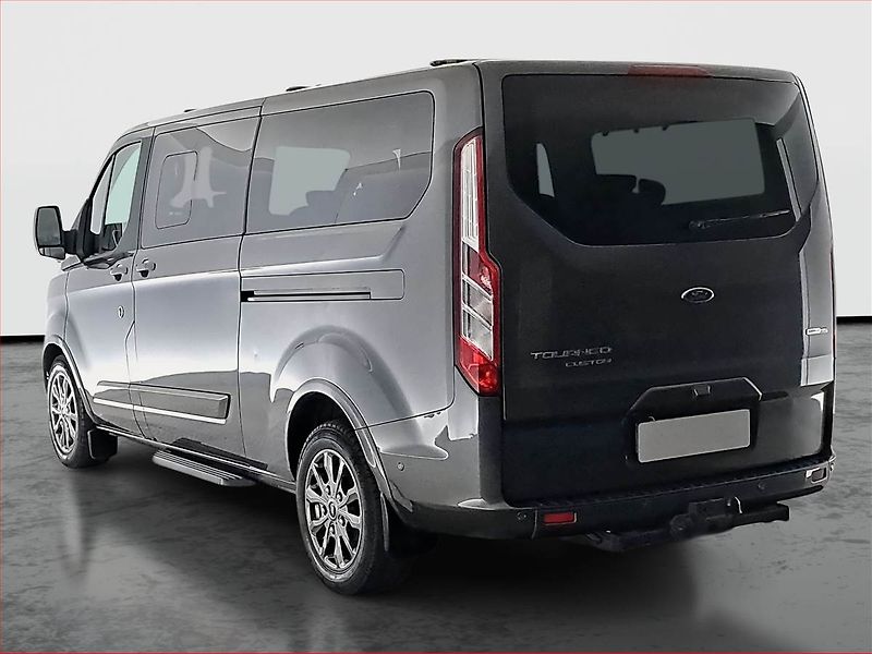 Ford Tourneo Custom (2022) Titanium 2.0 EcoBlue mHEV, ČR - fotka 4 z 21