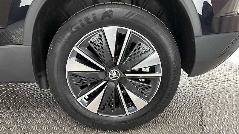 Škoda Karoq 2.0 TDI DSG 4x4 Style - fotka 19 z 29