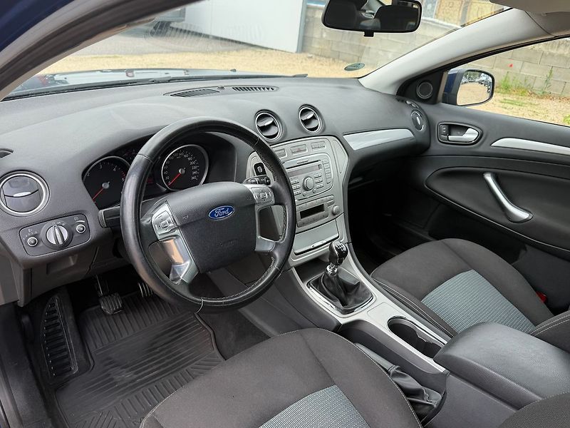 Ford Mondeo 2.0TDCI 103kw*NOVÉ BRZDY*NOVÁ - fotka 14 z 26