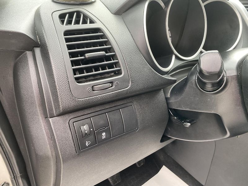 Kia Venga 1.4i 16v 90PS KLIMA SERVIS!!!  - fotka 140 z 144