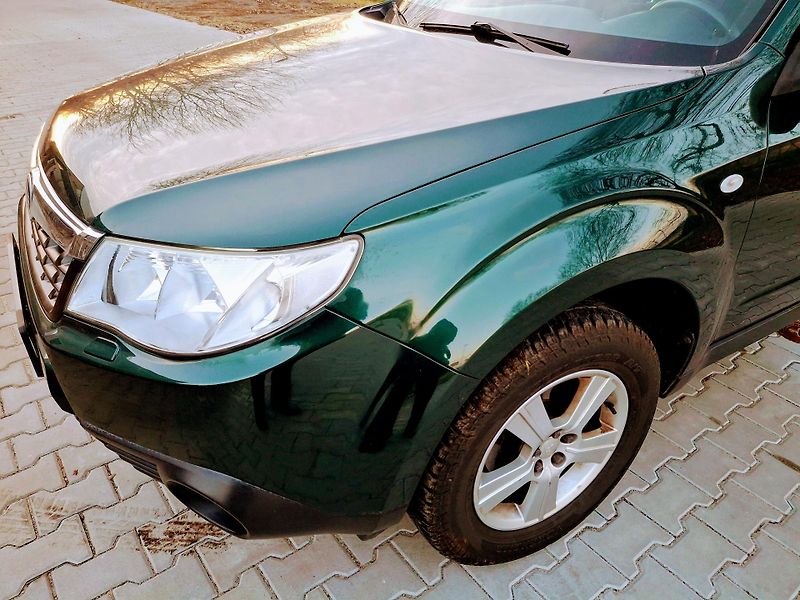 Subaru Forester 2.0 110 kw 4x4 Rezervace - fotka 22 z 38