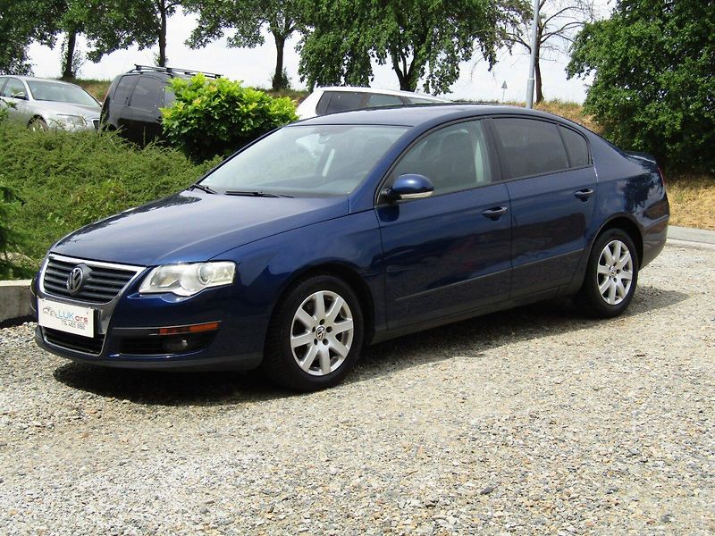 Volkswagen Passat (2008) 1.4 TSI 90kW - fotka 12 z 42