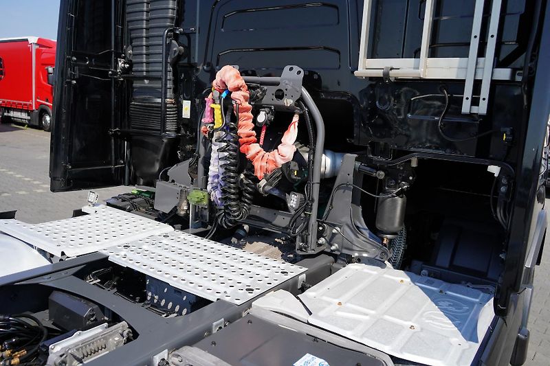 Volvo FH (2022) 500 / I – SAVE / XL / EURO 6 / - fotka 43 z 52