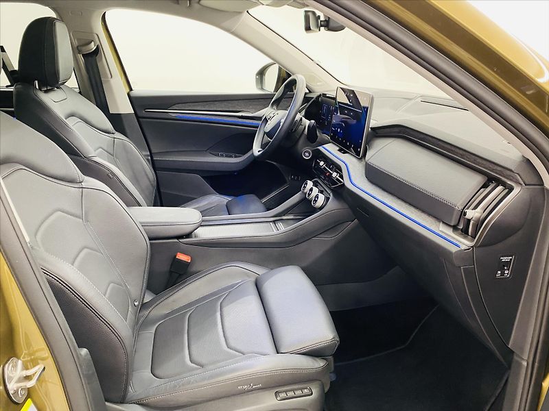 Škoda Kodiaq 2,0 TDI 142kW DSG 4x4 Exclusiv - fotka 8 z 30