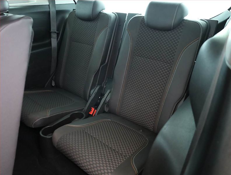 Opel Zafira (2016) 2.0 CDTI, Automat, 7 míst - fotka 18 z 21