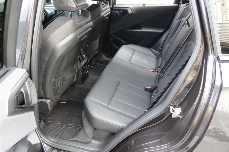 BMW X3 30e xDrive - fotka 22 z 27
