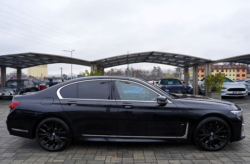 BMW Řada 7 740d xDrive/9AT/Lasery/Mpaket - fotka 7 z 50