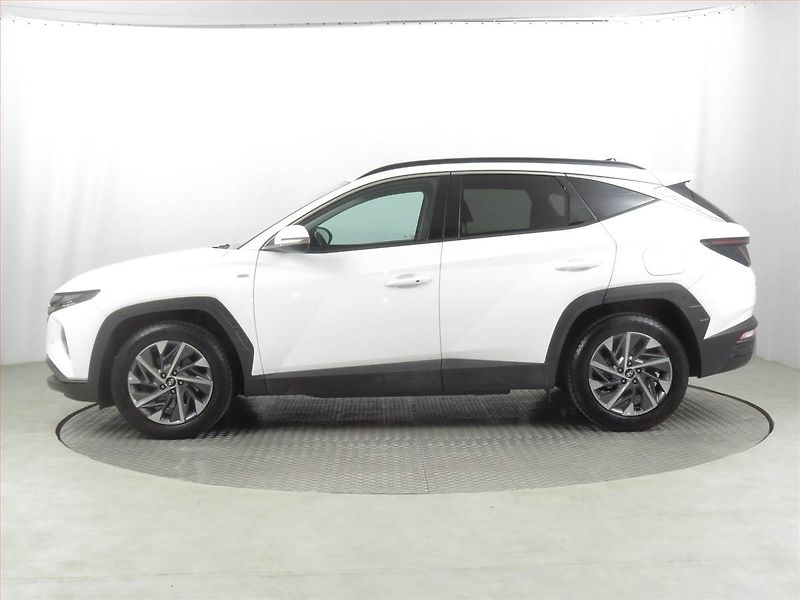 Hyundai Tucson (2021) 1.6 T-GDI 48V MHEV - fotka 3 z 24