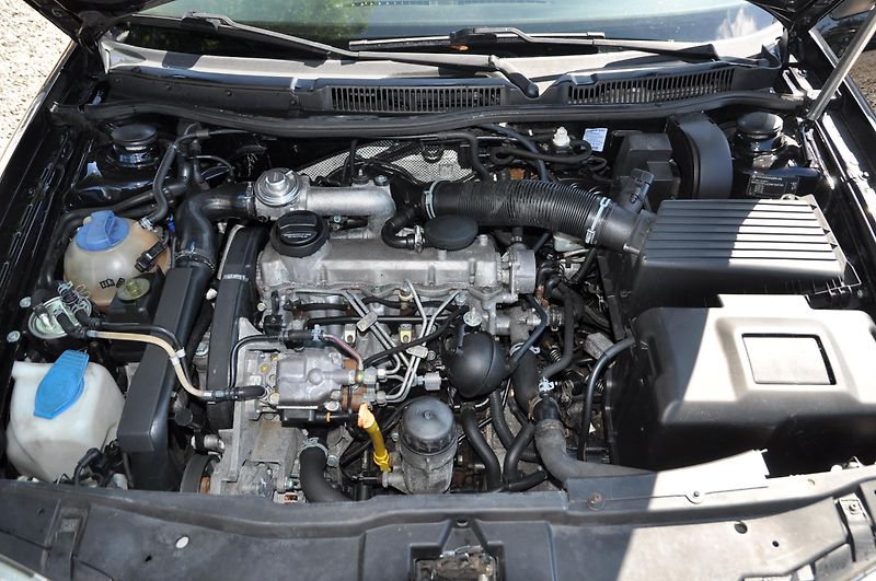 Volkswagen Golf IV 1.9TDi 66kW EDITION - fotka 9 z 11