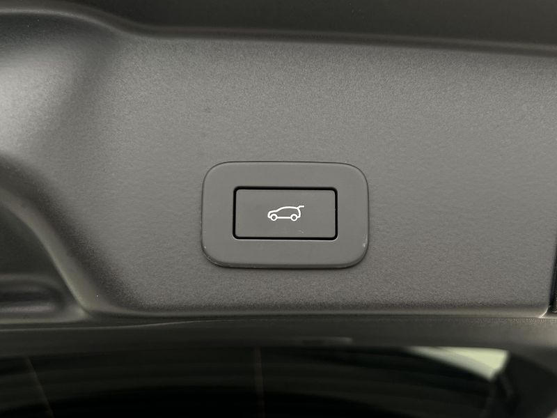 Land Rover Range Rover Evoque (2026) D165 S AWD Aut REZERVACE - fotka 13 z 44