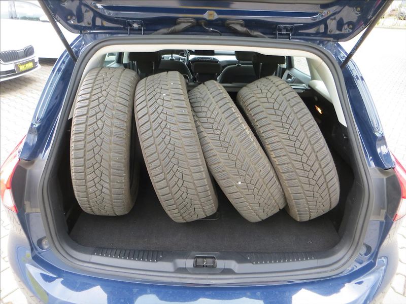 Ford Focus 1,5 TDCi Trend Edition Kamera - fotka 8 z 23