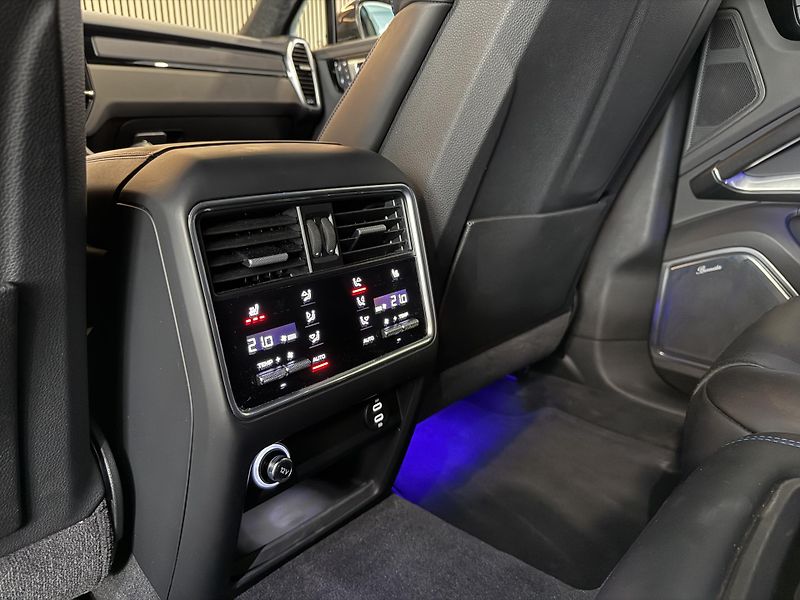 Porsche Cayenne Turbo GT PCCB Burmester Záruka - fotka 14 z 44