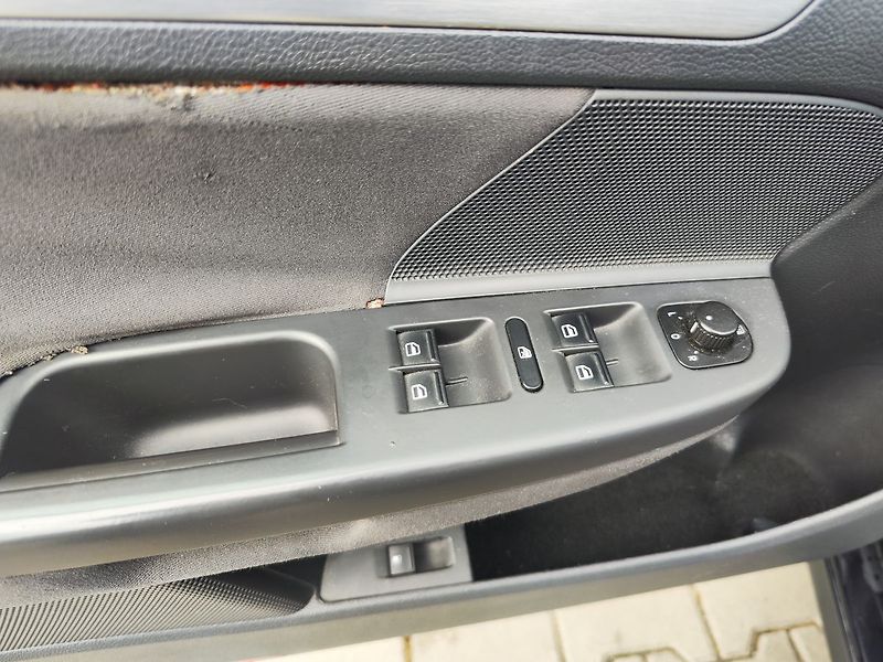 Volkswagen Golf 2.0 TFSI/147kW GTI - fotka 22 z 23