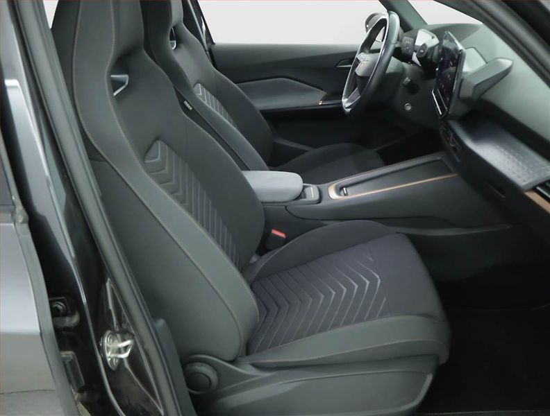 Cupra Born (2022) 58, SoH 93% - fotka 9 z 18