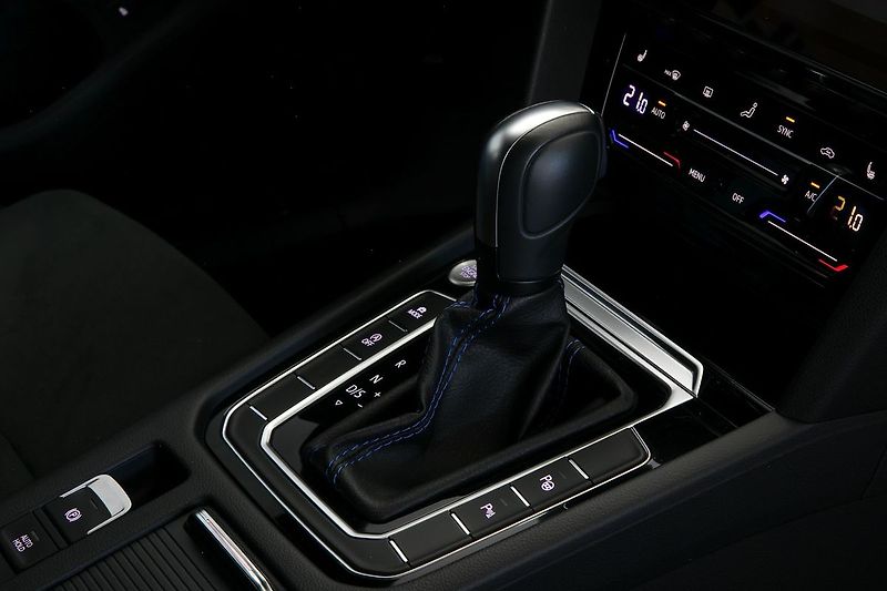 Volkswagen Arteon Shooting Brake R 2.0TSI 235kW DSG Tažné DCC - fotka 23 z 30