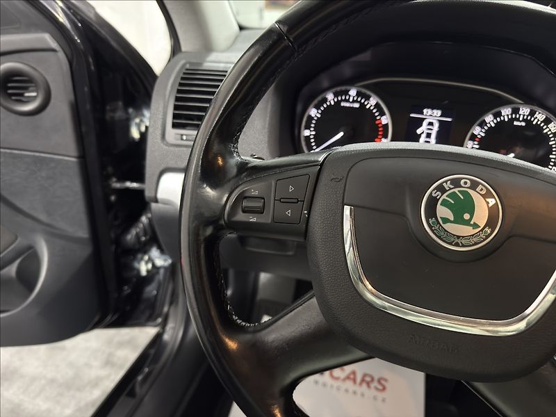 Škoda Octavia 1,4   TSI 90KW XENON ELEGENACE - fotka 11 z 33