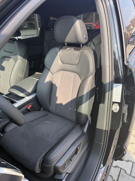 Audi Q7 (2026) 50TDI 210kW S-LINE GRAVITY LED - fotka 32 z 54