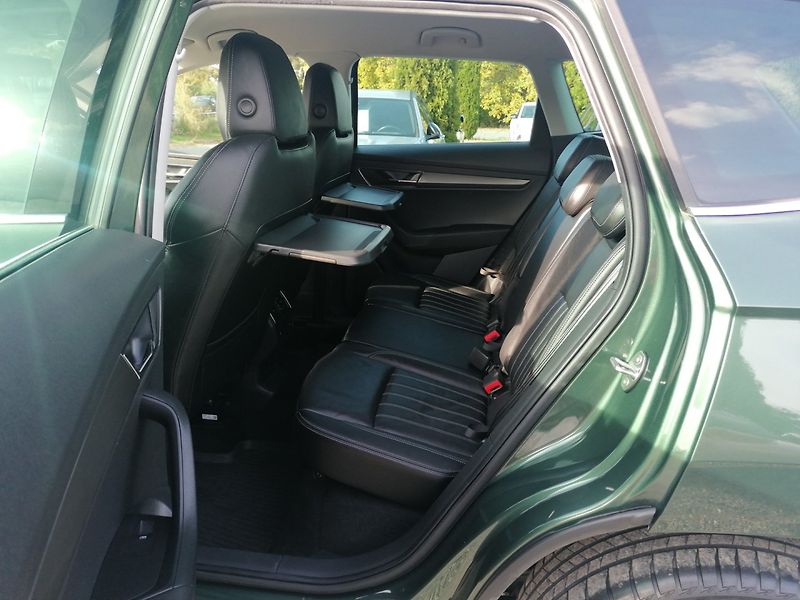 Škoda Karoq (2020) 1.6 TDi Style,Velká Výbava - fotka 11 z 41