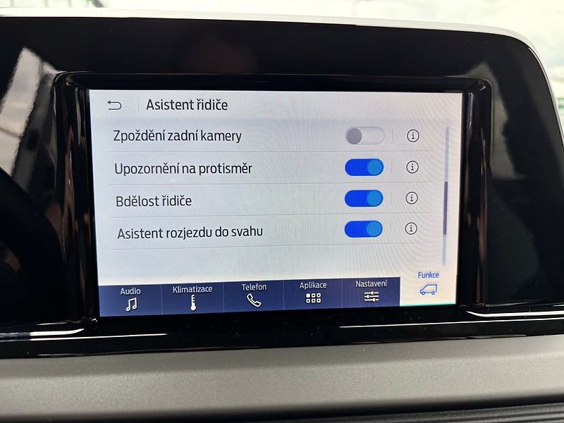 Ford Tourneo Courier (2026) Titanium, Tourneo, 1.0 EcoBoos - fotka 15 z 31