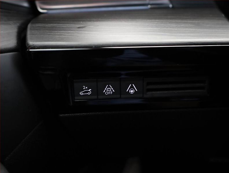 Peugeot 508 (2019) 1.6 PureTech, Automat - fotka 19 z 20