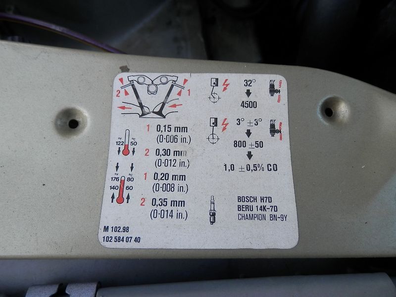 Mercedes-Benz 123 230E AUTOMAT - fotka 35 z 36