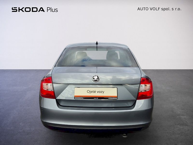 Škoda Rapid (2013) Ambition 1.6 TDI 77 kW 5°manuá - fotka 9 z 27