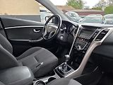 Hyundai i30 1.6-PRAV.ZN.SERVIS-88kw - náhled 12