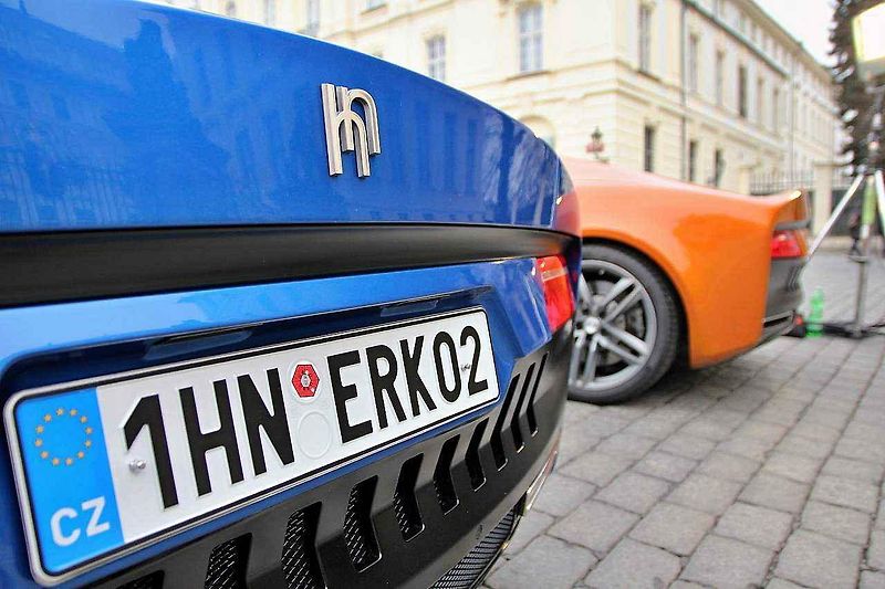HN R200.