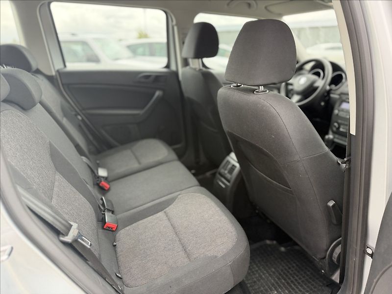 Škoda Yeti 1,2 TSI 77kW KLIMA TAŽNÉ - fotka 19 z 22