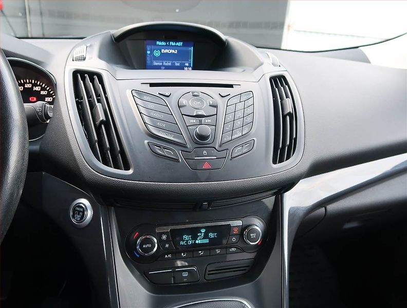 Ford Kuga (2014) 2.0 TDCi, Serv.kniha, Tempomat - fotka 12 z 18
