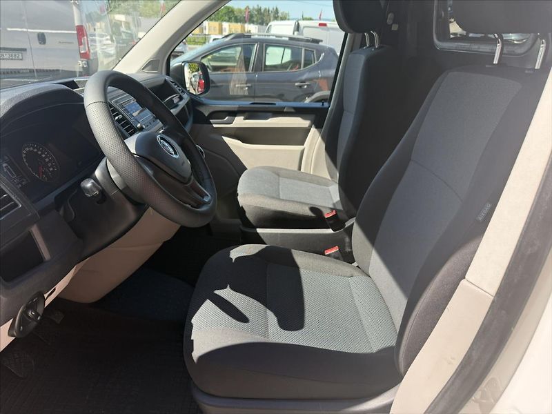 Volkswagen Transporter 2,0 TDi 4Motion L2H2 - fotka 15 z 36