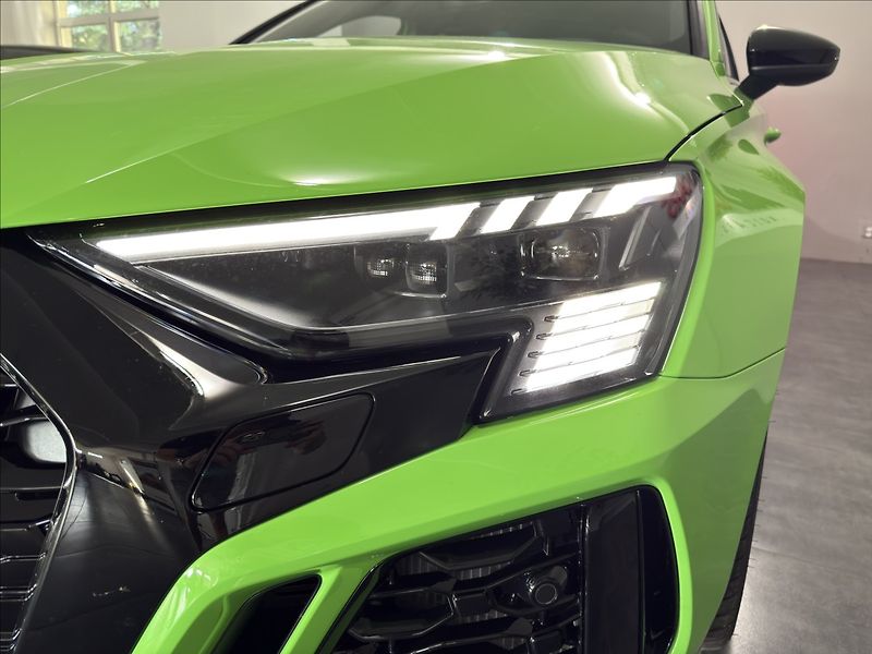 Audi RS 3 2,5   TFSI B&O 1.MAJ ČR DPH - fotka 39 z 46