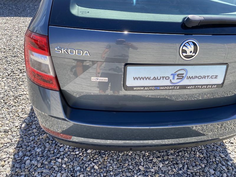 Škoda Octavia 1.6TDi 115PS DSG DPH REZERVACE - fotka 40 z 154