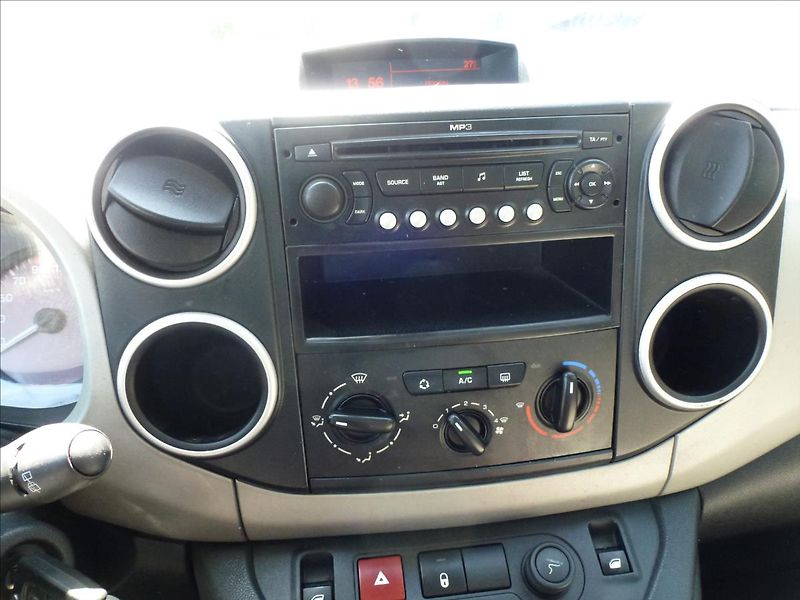 Citroën Berlingo 1,6 HDI  Multispace - fotka 35 z 44