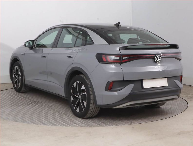 Volkswagen ID.5 (2022) Pro Perf. (82 kWh), SoH 94% - fotka 4 z 18