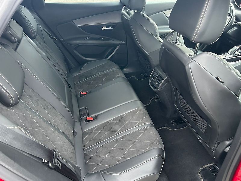 Peugeot 3008 - fotka 10 z 27
