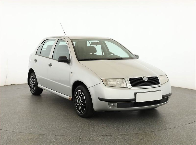 Škoda Fabia (2000) 1.4, po STK, Tažné, Klima - fotografie inzerátu