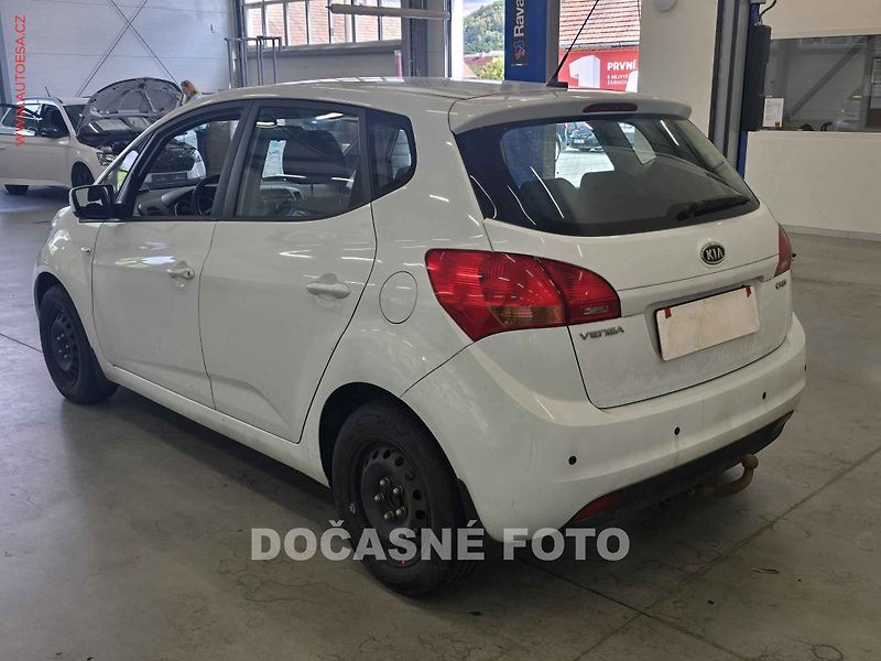 Kia Venga (2012) 1.4crdi, ČR, AC, tažné - fotka 2 z 3