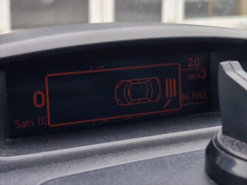 Citroën Berlingo 1,6 HDi 88kW MULTISPACE AUTOAC - fotka 29 z 30