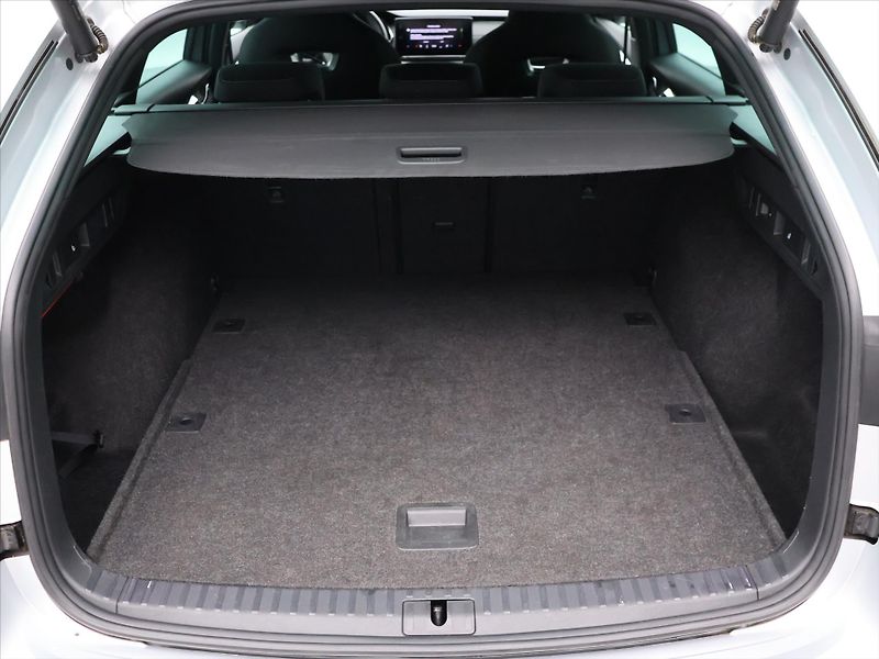 Škoda Octavia 2,0 TDI 110kW DSG Style DPH - fotka 10 z 33